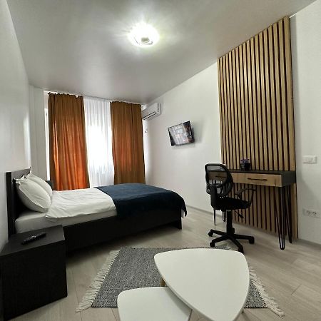 Renting Solutions Studio Yaş Dış mekan fotoğraf