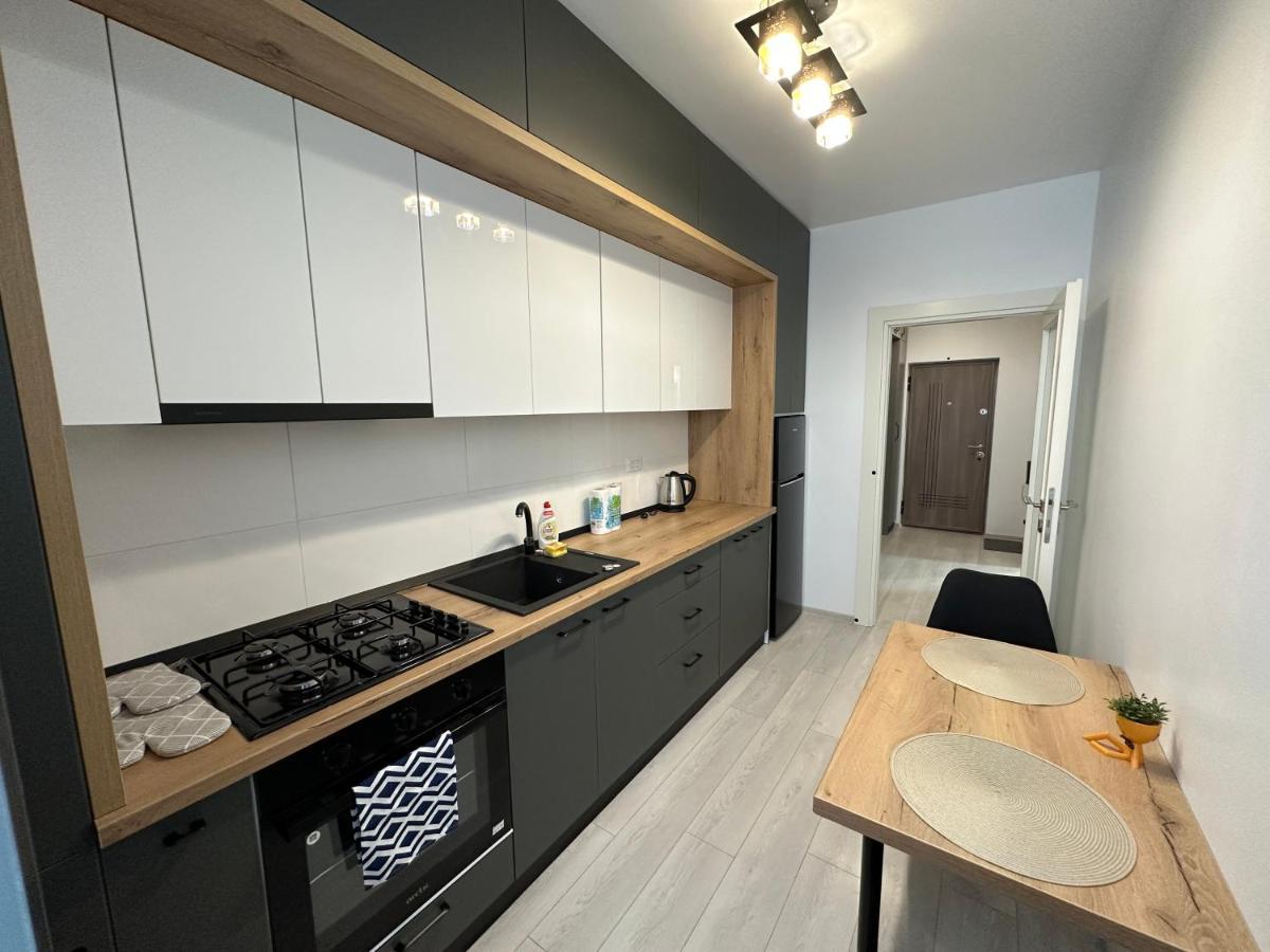 Renting Solutions Studio Yaş Dış mekan fotoğraf