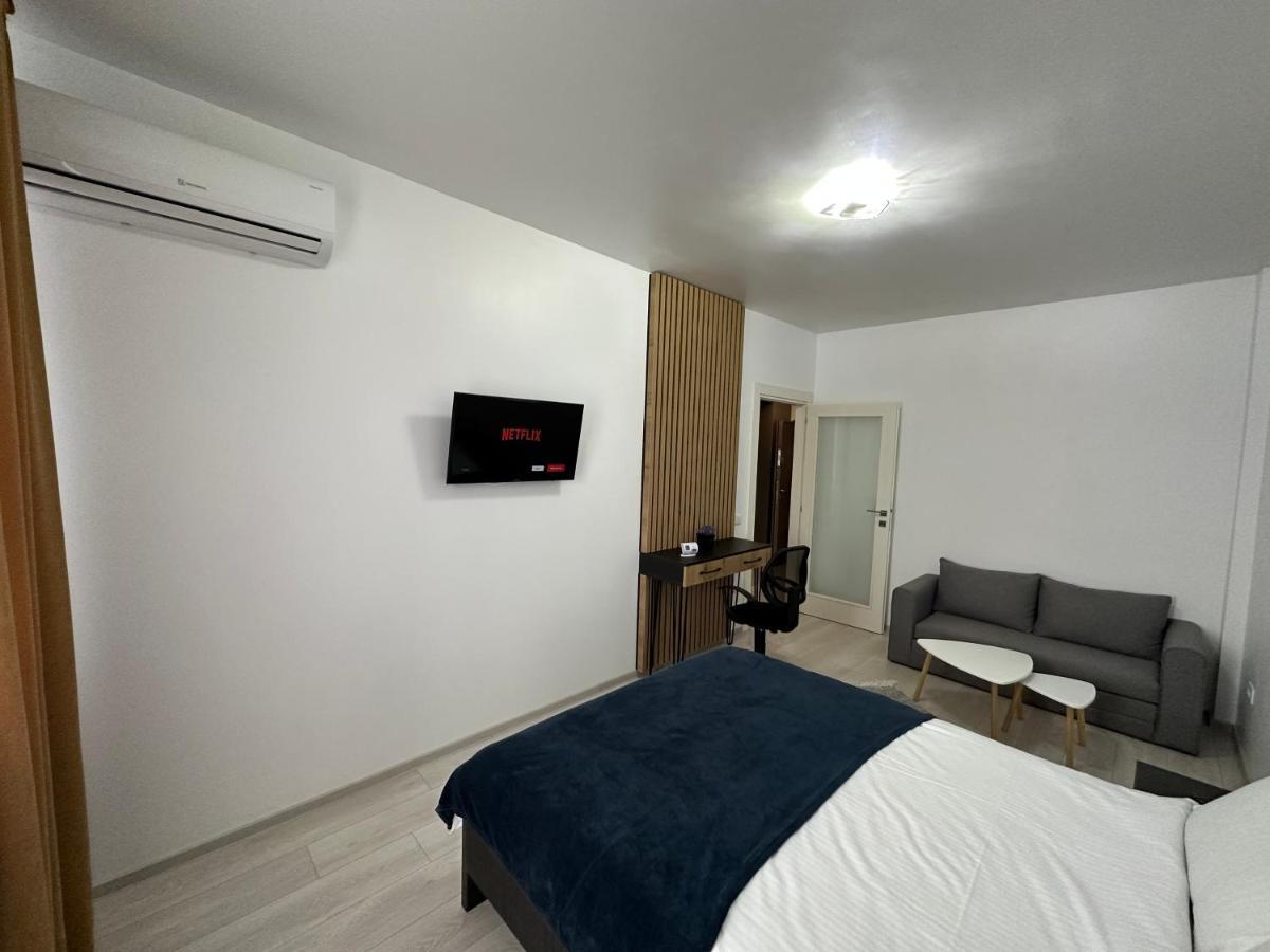 Renting Solutions Studio Yaş Dış mekan fotoğraf